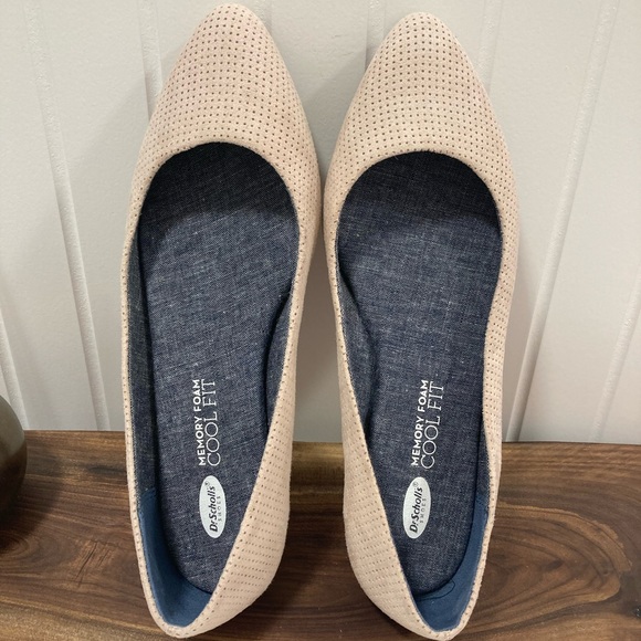 NWTs Dr. Scholls Suede Flats - Picture 4 of 6